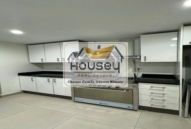 76787003 - Property Image 2