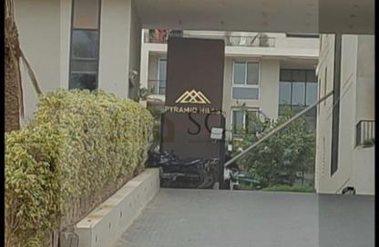 Townhouse - 5 Bedrooms - 5 Bathrooms for sale in Pyramids Hills - Cairo Alexandria Desert Road - 6 October City - Giza