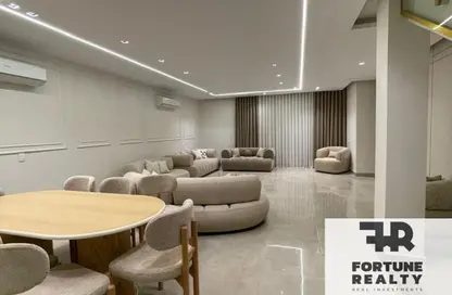 Townhouse - 5 Bedrooms - 4 Bathrooms for rent in Layan Residence - 5th Settlement Compounds - The 5th Settlement - New Cairo City - Cairo