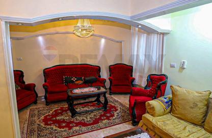 Apartment - 2 Bedrooms - 2 Bathrooms for sale in Shaarawy St. - Laurent - Hay Sharq - Alexandria