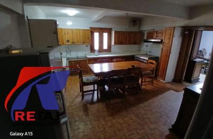 Apartment - 5 Bedrooms - 4 Bathrooms for rent in Al Nasr Road - 6th Zone - Nasr City - Cairo
