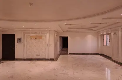 Apartment - 3 Bedrooms - 2 Bathrooms for sale in Continental Gardens - 12th District - Sheikh Zayed City - Giza
