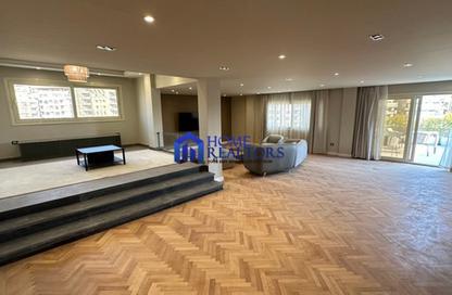 Apartment - 4 Bedrooms - 2 Bathrooms for sale in Street 205 - Degla - Hay El Maadi - Cairo