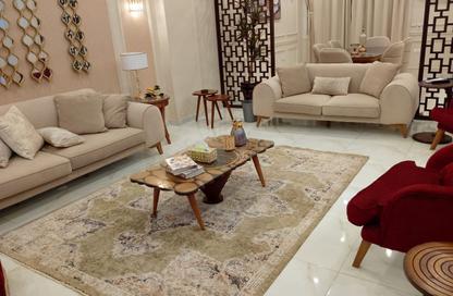 Apartment - 2 Bedrooms - 2 Bathrooms for rent in Shooting Club Street - Dokki - Giza