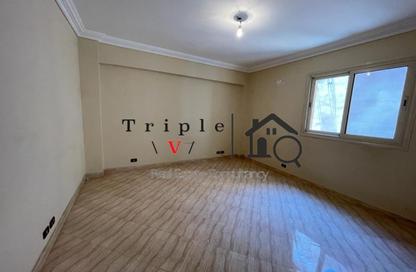 Apartment - 3 Bedrooms - 2 Bathrooms for rent in Green 3 - 2nd District - Sheikh Zayed City - Giza