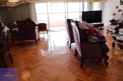 Apartment - 4 Bedrooms - 3 Bathrooms for sale in Cornish El Nile St. - Maadi - Hay El Maadi - Cairo