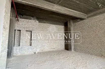 محل - استوديو - 3 حمامات للايجار في جولدن جيت - شارع التسعين الجنوبي - التجمع الخامس - مدينة القاهرة الجديدة - القاهرة