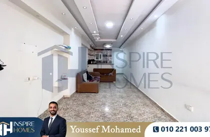 Apartment - 3 Bedrooms - 1 Bathroom for sale in Khaled Ibn Alwaleed St. - Sidi Beshr - Hay Awal El Montazah - Alexandria