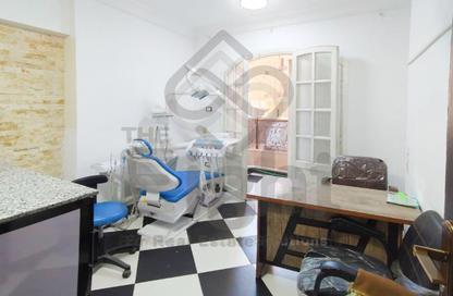 Clinic - Studio - 1 Bathroom for rent in Adeb St. - Seyouf - Hay Awal El Montazah - Alexandria