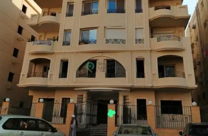 Apartment - 3 Bedrooms - 3 Bathrooms for sale in El Narges Buildings - Al Narges - New Cairo City - Cairo
