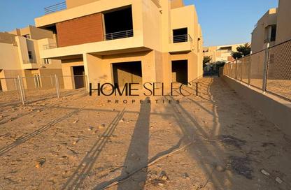 Villa - 4 - 3 for sale in The Crown - Cairo Alexandria Desert Road - 6 October City - Giza