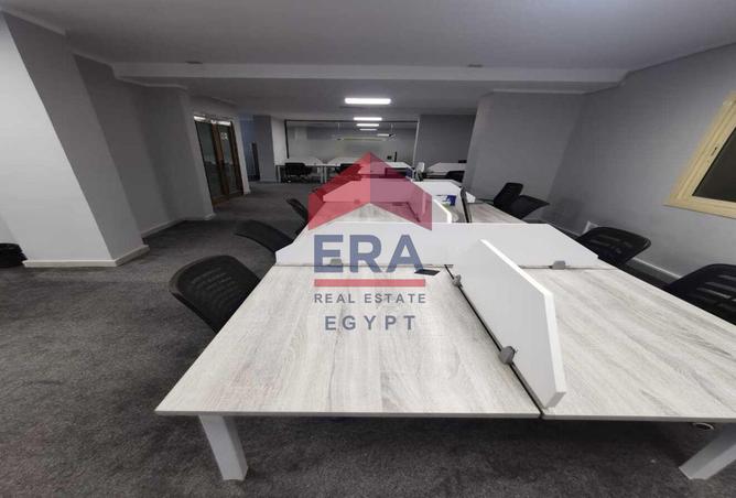 55009000 - Property Image 2