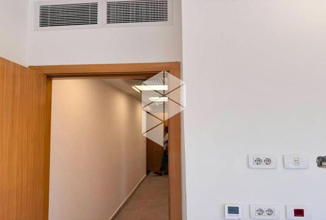 102064269 - Property Image 2