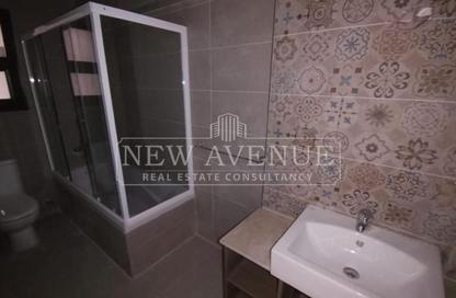 Apartment - 3 Bedrooms - 2 Bathrooms for sale in Fifth Square - The 5th Settlement - New Cairo City - Cairo