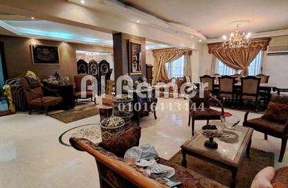 Apartment - 4 Bedrooms - 4 Bathrooms for sale in Zahraa Al Maadi St. - Degla - Hay El Maadi - Cairo