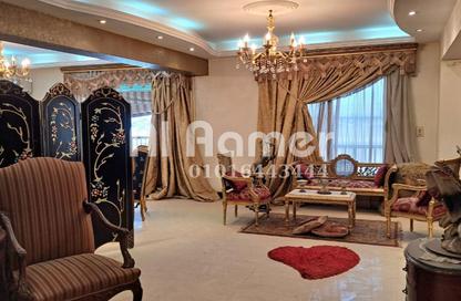 Apartment - 4 Bedrooms - 4 Bathrooms for sale in Zahraa Al Maadi St. - Degla - Hay El Maadi - Cairo