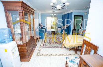 Apartment - 2 Bedrooms - 1 Bathroom for sale in Winget st. - Bolkly - Hay Sharq - Alexandria
