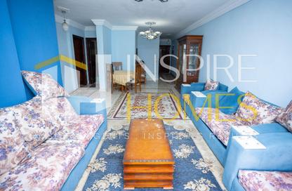 Apartment - 2 Bedrooms - 1 Bathroom for sale in Winget st. - Bolkly - Hay Sharq - Alexandria