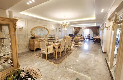 شقة - 3 غرف نوم - 3 حمامات للبيع في شارع خليل المصري - كفر عبده - رشدي - حي شرق - الاسكندرية