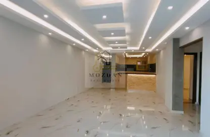 Apartment - 3 Bedrooms - 2 Bathrooms for sale in 10th Sector - Zahraa El Maadi - Hay El Maadi - Cairo Apartment - 3 Bedrooms - 2 Bathrooms for sale in 10th Sector - Zahraa El Maadi - Hay El Maadi - Cairo