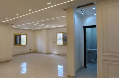 Apartment - 3 Bedrooms - 3 Bathrooms for sale in West Arabella - 5th Settlement Compounds - The 5th Settlement - New Cairo City - Cairo