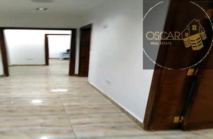 وحدة طبية - استوديو - 8 حمامات للايجار في الهرم - حي الهرم - الجيزة