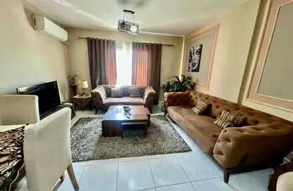 شقة - 2 غرف نوم - 1 حمام للايجار في شارع احمد بن حنبل - الرحاب المرحلة الأولى - الرحاب - مدينة القاهرة الجديدة - القاهرة