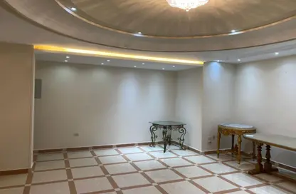 شقة - 4 غرف نوم - 2 حمامات للايجار في النرجس 5 - النرجس - مدينة القاهرة الجديدة - القاهرة