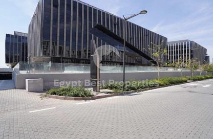 Office Space - Studio - 2 Bathrooms for rent in Eastown - 5th Settlement Compounds - The 5th Settlement - New Cairo City - Cairo