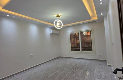 Apartment - 3 Bedrooms - 2 Bathrooms for sale in Al Khamayel city - Sheikh Zayed Compounds - Sheikh Zayed City - Giza Apartment - 3 Bedrooms - 2 Bathrooms for sale in Al Khamayel city - Sheikh Zayed Compounds - Sheikh Zayed City - Giza
