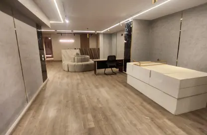 مساحات مكتبية - 3 غرف نوم - 3 حمامات للايجار في شارع الحريه - الماظة - مصر الجديدة - القاهرة