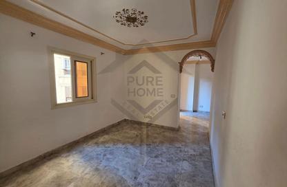 Apartment - 3 Bedrooms - 2 Bathrooms for sale in Abo Egela St. - Laurent - Hay Sharq - Alexandria