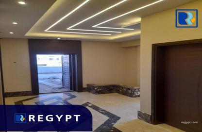 Office Space - Studio - 6 Bathrooms for rent in New Cairo Centre - North Teseen St. - The 5th Settlement - New Cairo City - Cairo
