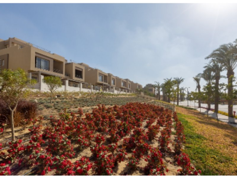 3BR Townhouse | Prime Location | Palm Hills thumbnail