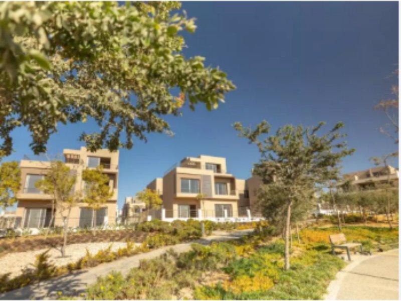 3BR Townhouse | Prime Location | Palm Hills thumbnail