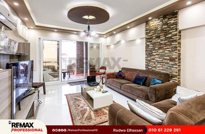 Apartment - 3 Bedrooms - 2 Bathrooms for sale in Al Geish Road - Camp Chezar - Hay Wasat - Alexandria