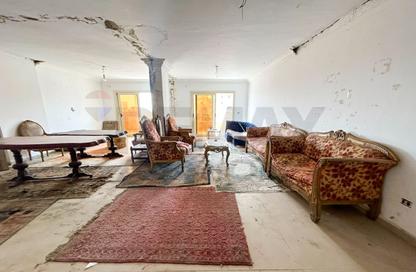 Apartment - 4 Bedrooms - 2 Bathrooms for sale in Iskandar Ibrahim St. - Miami - Hay Awal El Montazah - Alexandria