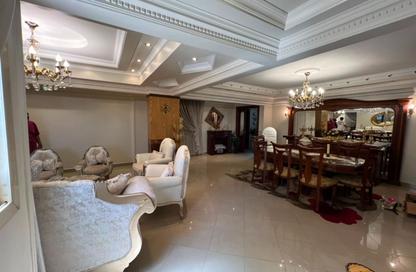 Duplex - 4 Bedrooms - 5 Bathrooms for sale in Gameat Al Dewal Al Arabeya St. - Mohandessin - Giza