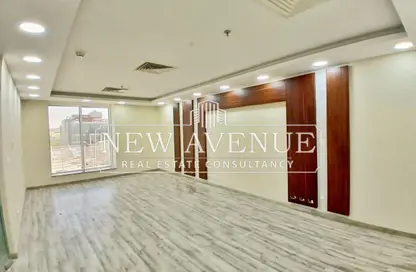 Office Space - 1 Bedroom - 1 Bathroom for sale in Trivium Square - North Teseen St. - The 5th Settlement - New Cairo City - Cairo