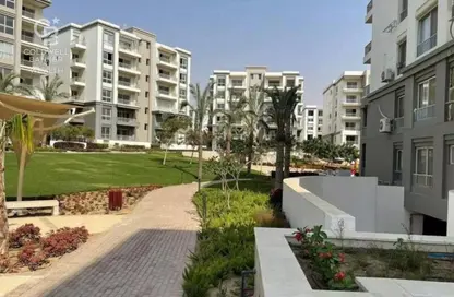 Apartment - 3 Bedrooms - 3 Bathrooms for sale in Hyde Park - New Cairo City - Cairo