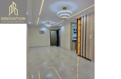 شقة - 3 غرف نوم - 2 حمامات للبيع في البوابة الرابعة - مينا - حدائق الاهرام - الجيزة