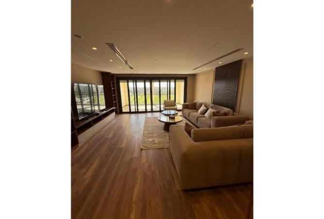 72722228 - Property Main Image
