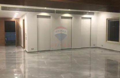 فيلا - 4 غرف نوم - 7 حمامات للبيع في هاسييندا باي - سيدي عبد الرحمن - الساحل الشمالي