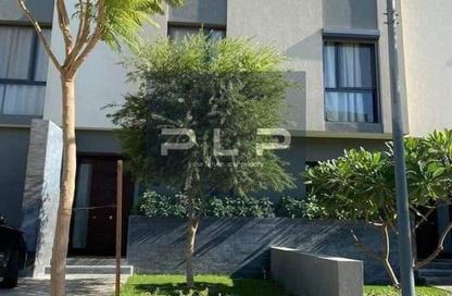 فيلا - 4 غرف نوم - 5 حمامات للبيع في كمبوند البروج - كمبوندات الشروق - مدينة الشروق - القاهرة