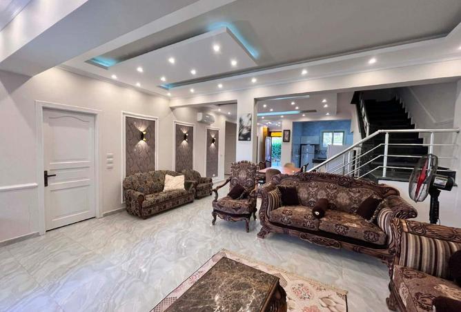 82611239 - Property Image 3