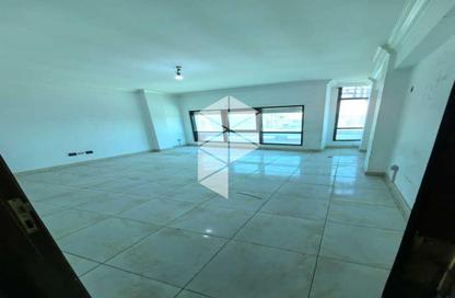 Office Space - Studio - 1 Bathroom for rent in Akhnaton St. - District 5 - The 5th Settlement - New Cairo City - Cairo