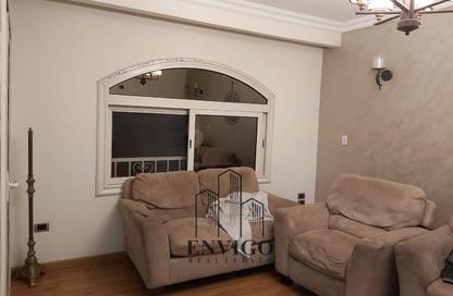 Apartment - 4 Bedrooms - 1 Bathroom for sale in Abo Gaafar Al Nahas St. - Masaken Al Mohandesin - Nasr City - Cairo