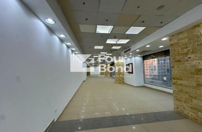 Shop - Studio - 2 Bathrooms for rent in Bank Center Street - South Teseen St. - The 5th Settlement - New Cairo City - Cairo
