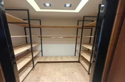 شقة - 5 غرف نوم - 3 حمامات للايجار في كونتيننتال جاردنز - الحي الثاني عشر - الشيخ زايد - الجيزة