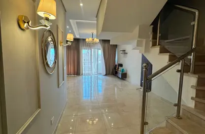 (بنتهاوس  (روف - 3 غرف نوم - 3 حمامات للايجار في مون ريزيدنس - فيفث سكوير - التجمع الخامس - مدينة القاهرة الجديدة - القاهرة